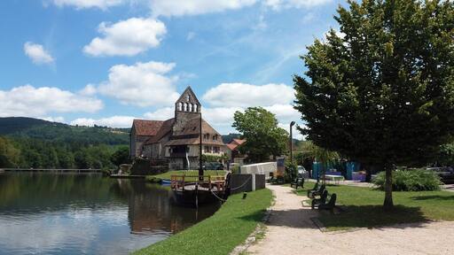 On a bend of the Dordogne, further east than most tourists visit, is this gorgeous town, appropriately named 'beautiful place' in French.