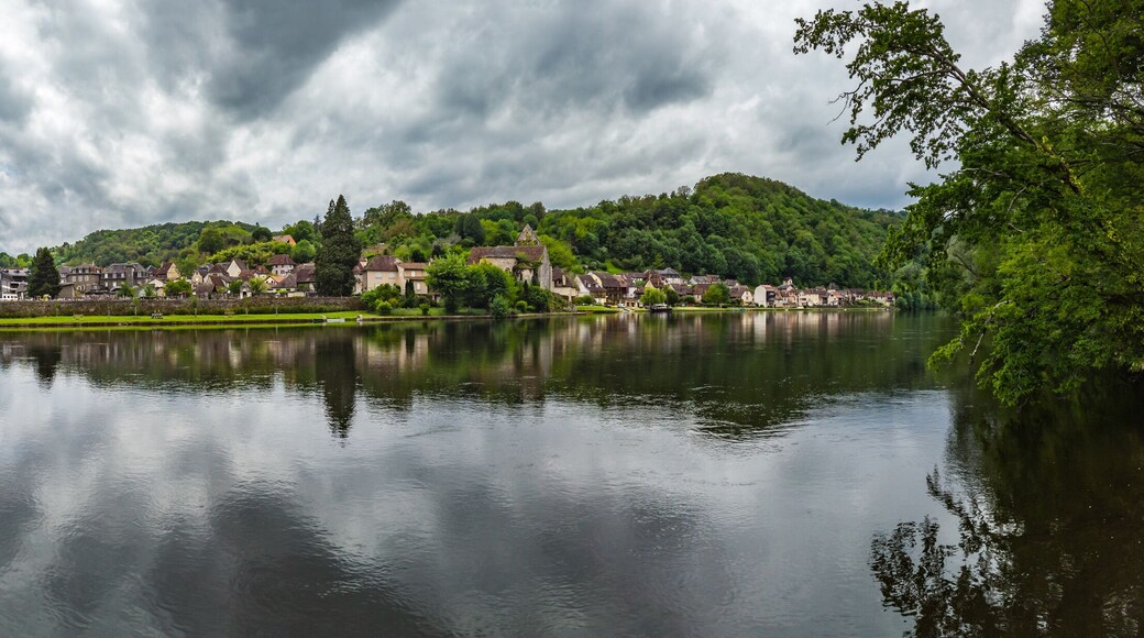 Beaulieu sur Dordogne (Corrèze, France) - Vue panoramique de la Riviéra limousine au bord de la Dordogne