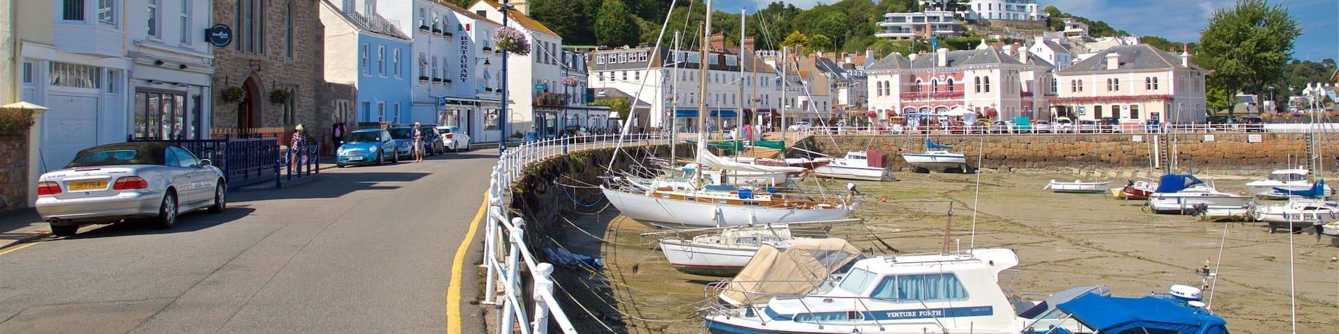 Saint-Aubin montrant baie ou port