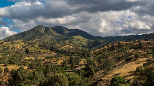 Mountains and clouds in Patterson California