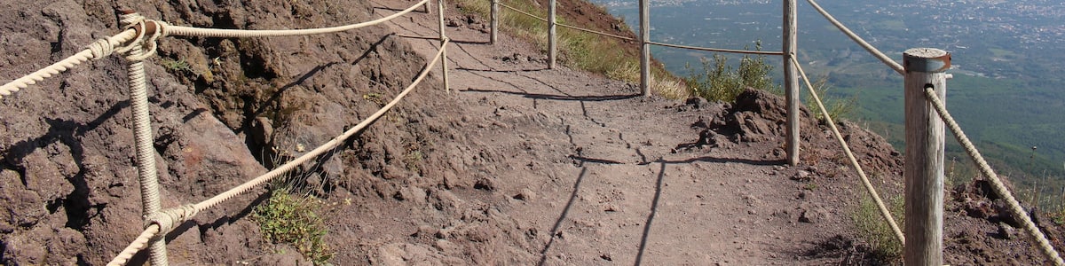 Где-то внизу Помпеи