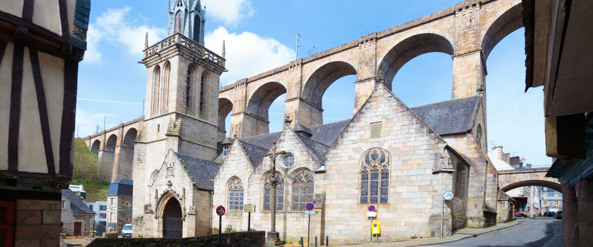 viaduct and houses of Morlaix