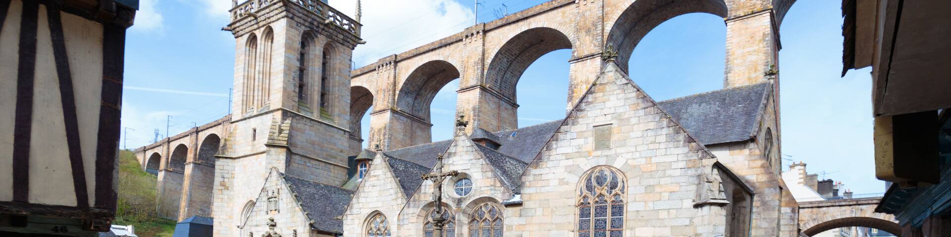 viaduct and houses of Morlaix