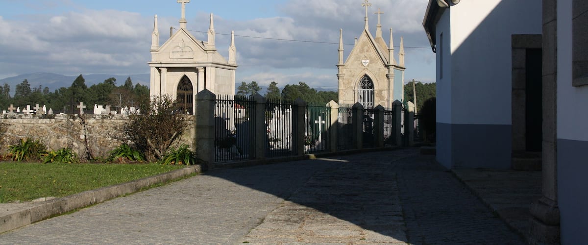 Iglesia de la Freguesia de Lara 1