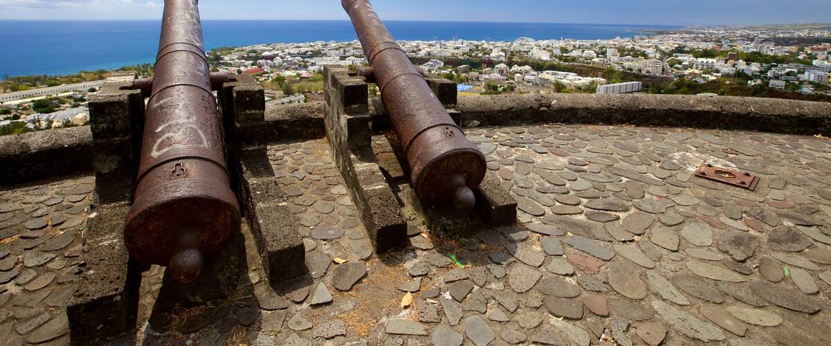 Saint-Denis which includes heritage elements, a city and military items