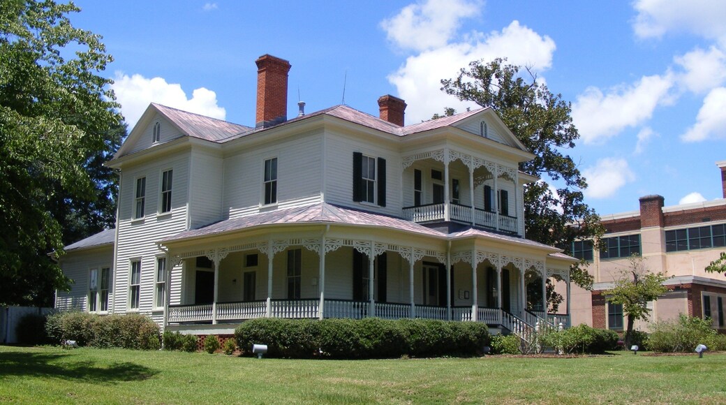 Fayetteville mettant en vedette maison