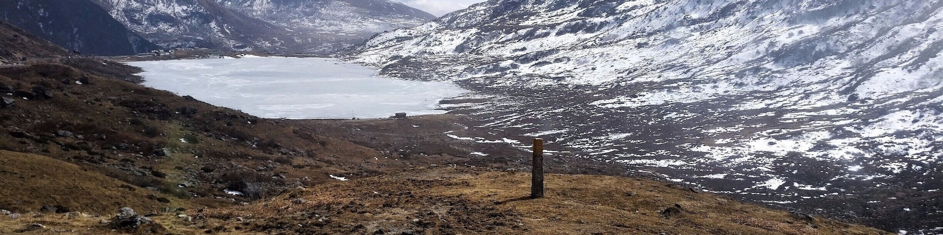 Somewhere above the famous Tsogmo Lake....