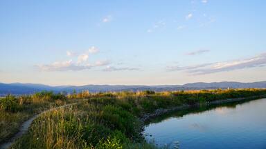 Belizmata Dam with a backdrop of the Pirin Mountains, Bansko, Bulgaria
