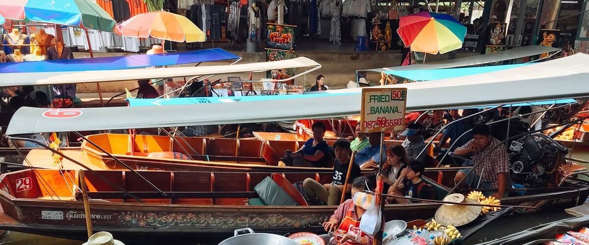 I like Water market!