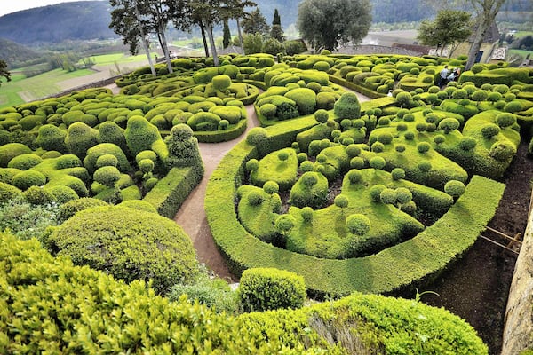 One of Perigord's most popular attractions, the spectacular topiary of the Marqueyssac Gardens are something to behold. Over 150,000 boxwoods have been trimmed to perfection in this wonderful display set atop a ridge with panoramic views (see other pic).