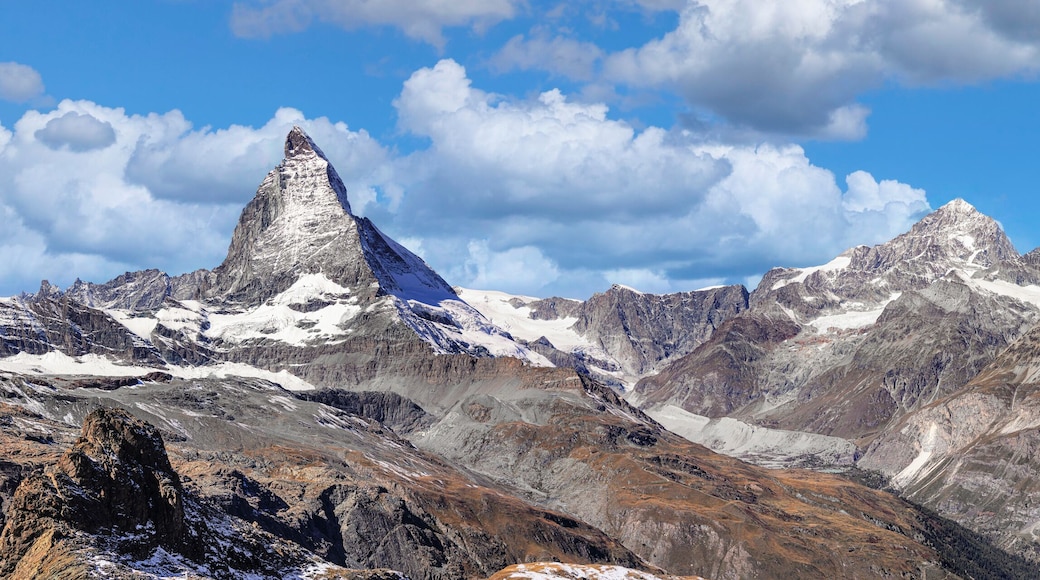 Matterhorn Peak, 4478m, with Dent Blanche, Pointe de Zinal, Grand Cornier and Obergabelhorn, Zermatt, Valais, Swiss Alps, Switzerland