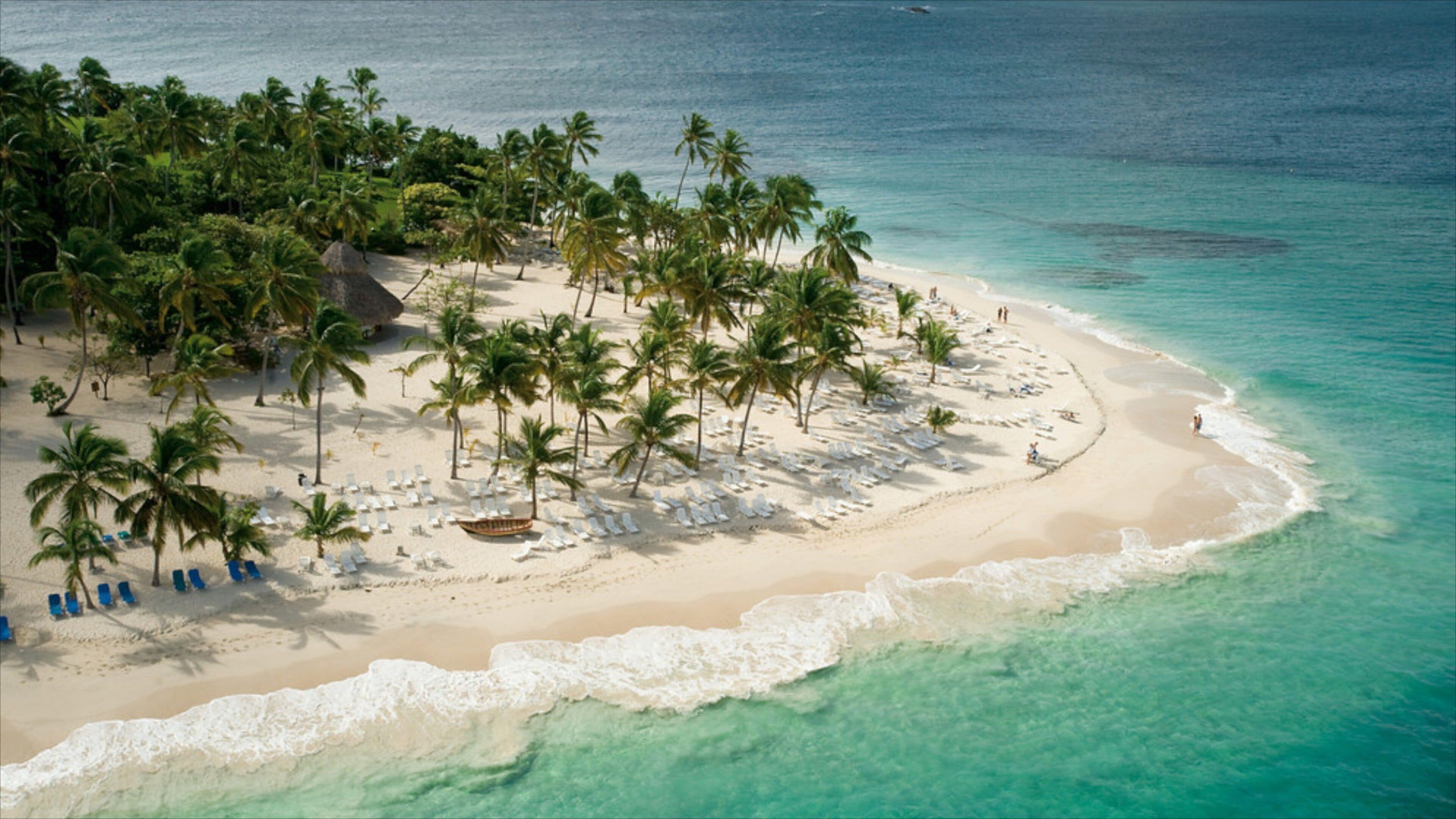Samana showing landscape views, a sandy beach and tropical scenes
