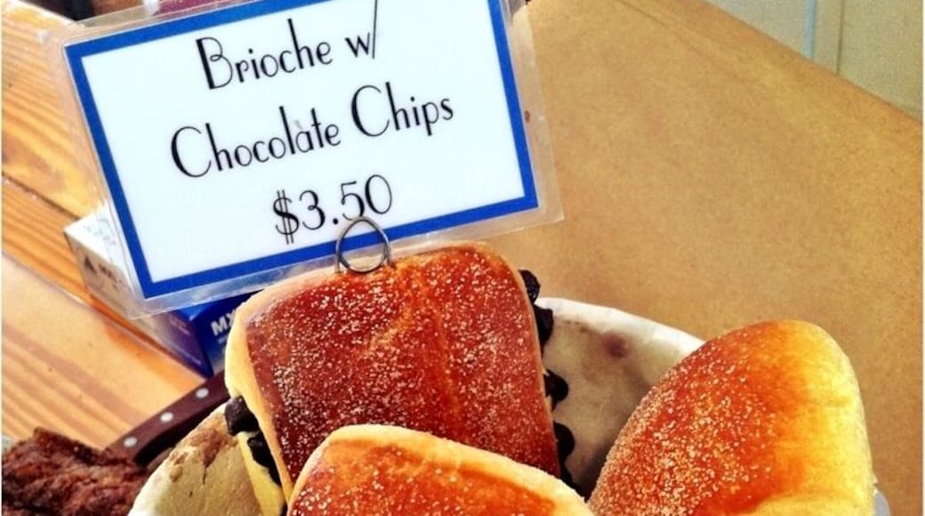 If I could only "Trove" a smell. Delicious scones and brioches (cinnamon butter and chocolate chip options), etc.