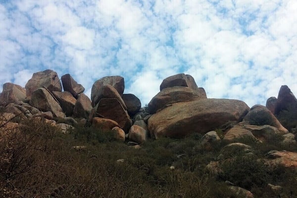 An incredible hike! Starts in the woods, under a veil of beautiful trees and then opens up to stones and rocks, which rewards you with unreal views of the valley once you finally make it to the top!
#InStone