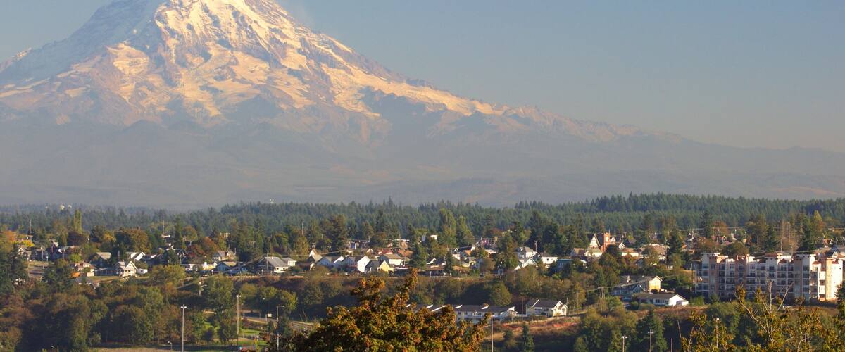 Tacoma featuring mountains