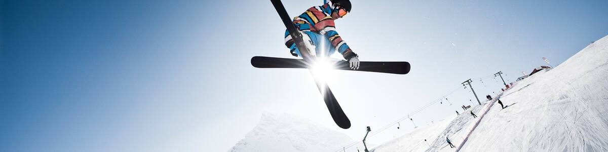 Galtur showing snow skiing and snow as well as an individual male