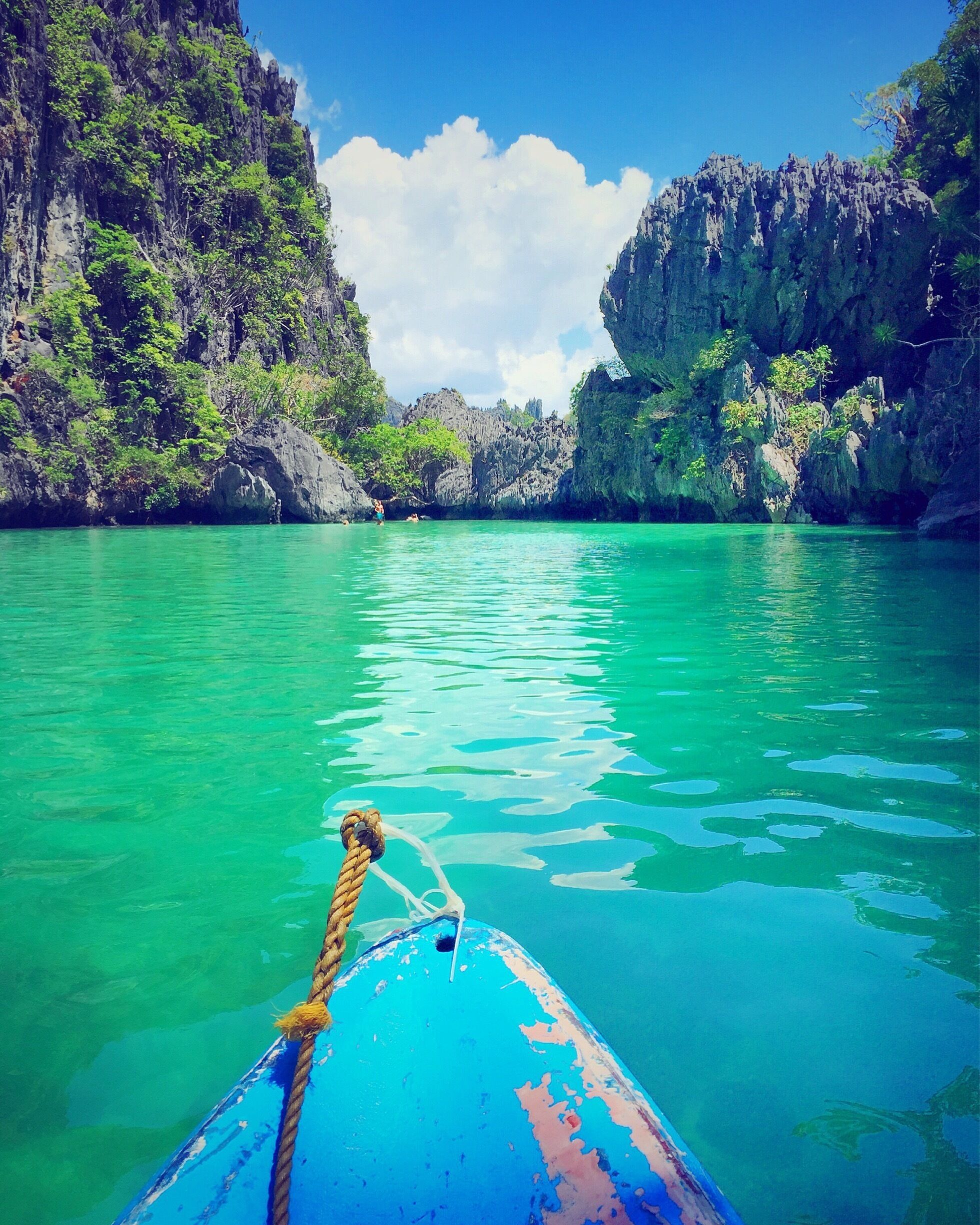 Earlier this year we celebrated my 30th birthday with two fantastic weeks in Palawan and Coron. This was one of the stops on a two day island hopping and camping trip; a kayak experience quite hard to beat! #blue #smalllagoon #elnido #islandhopping #philippines
