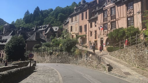 Nice village where pilgrims passed
#france
#aveyron