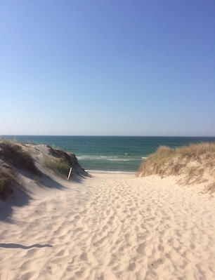 #LifeAtExpedia
wonderful silence - only waves