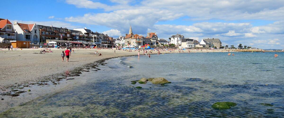 Larmor plage beach, Morbihan, Brittany, France; Shutterstock ID 312598463; Purchase Order: SP-1394 HA Batch 3 Part 1; Order Number: ; Client/Licensee: HomeAway; Other: To be paid with HA budget