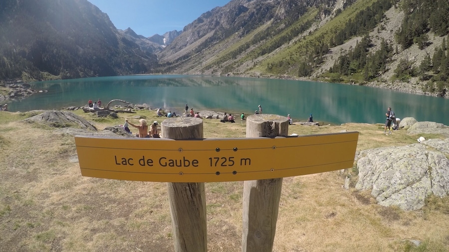 Amazing blue water !