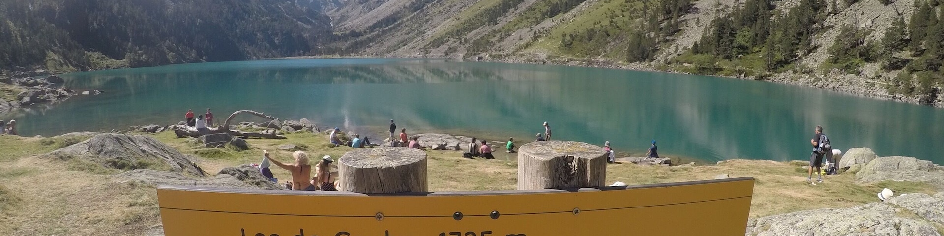 Amazing blue water !