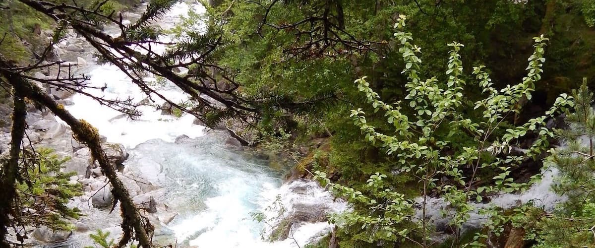 Located high above the spa town of Cauterets, France, the falls are most often reached by gondola. The bridge, or pont, of stone is at about 1500 mètres in the Pyrenees National Park. 42°51'03.2"N 0°08'31.3"W #waterfall #Europe #hiking #pyrenees #France