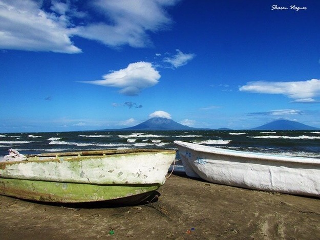 To some this beach is only a pitstop on the way to the island of Ometepe. But it is also great for a photo safari.