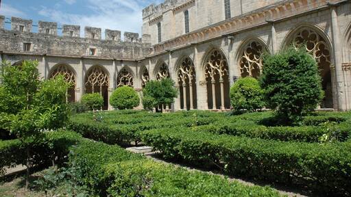 Monestir de Santes Creus - Claustre This is a photo of a monument indexed in the Catalan heritage register of Béns Culturals d'InterÚs Nacional and the Spanish heritage register of Bienes de Interés Cultural under the reference RI-51-0000196.