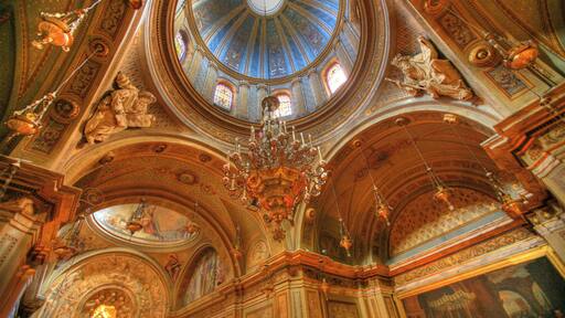 Interior de la Catedral de Santa Maria de Solsona (Catalunya). This is a photo of a monument indexed in the Catalan heritage register of Béns Culturals d'InterÚs Nacional and the Spanish heritage register of Bienes de Interés Cultural under the reference RI-51-0000691.