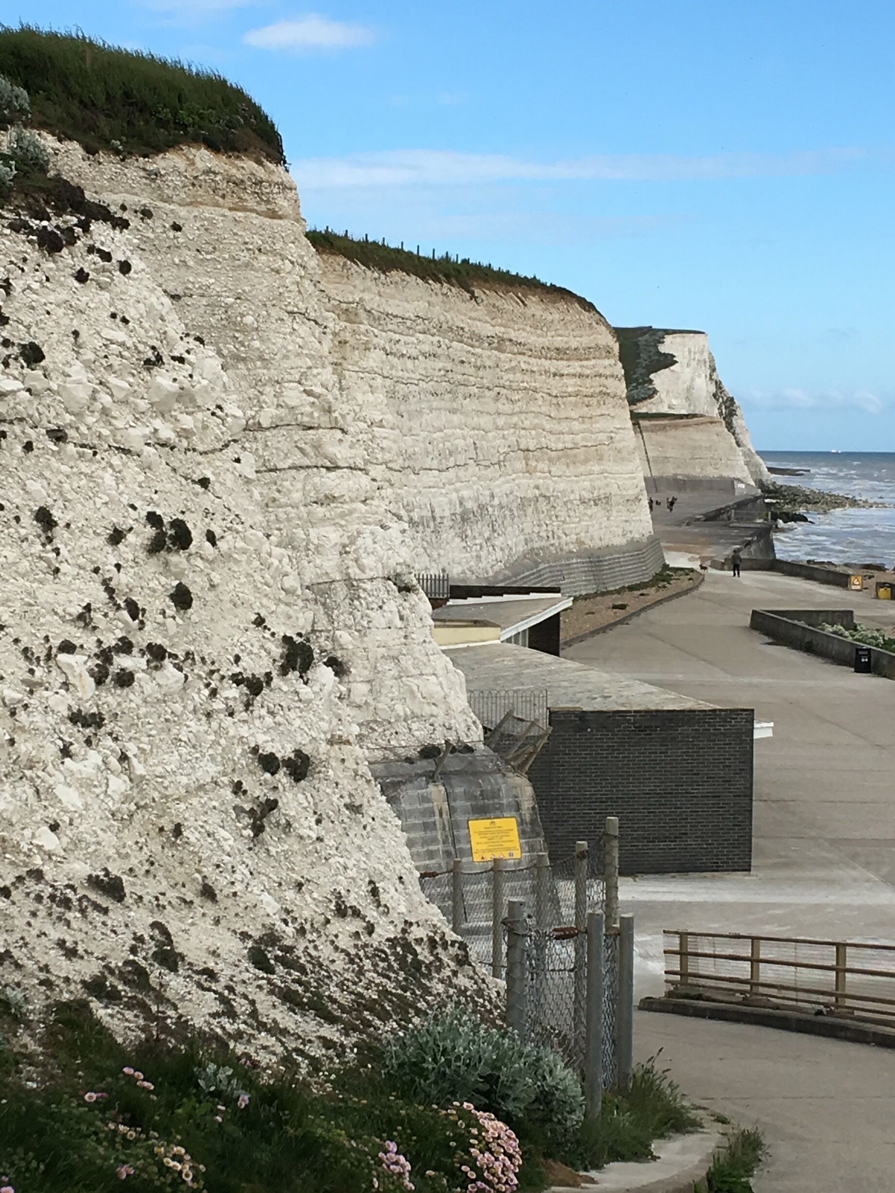 That was the last stage of our trip from Lewes to Brighton, the coast of Saltdean (UK).
The Trip was a 21km ramble from the book: Timeout country walks near London Vol 2