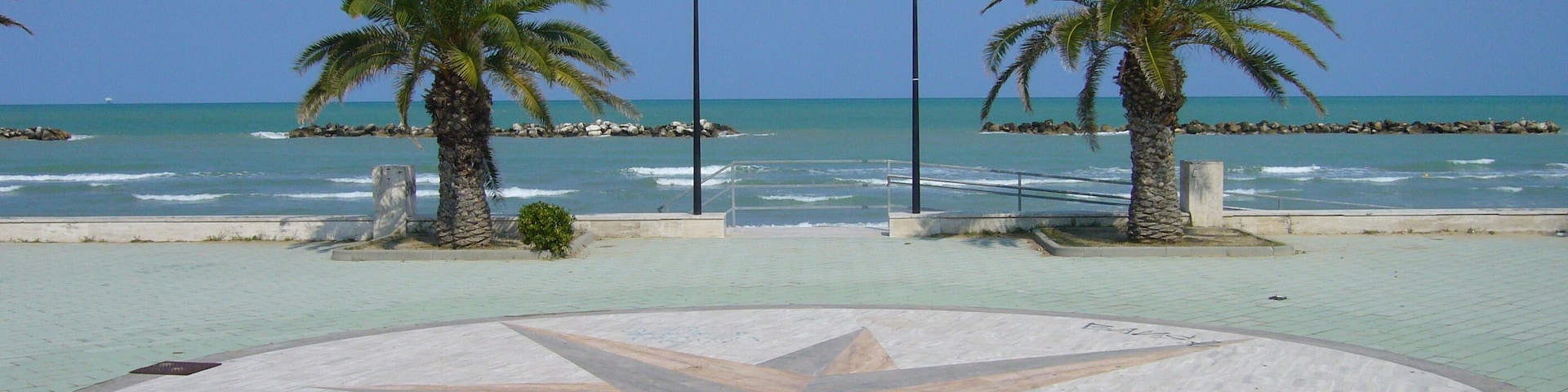 La Piazzetta sul Lungomare