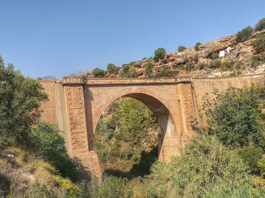 An old bridge just outside of Maro, that overlooks the old aquaduct