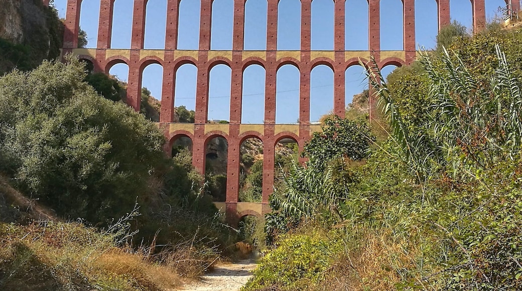 Had to climb down a very steep path to get to this, but it was lovely to view this great structure from the path rather than the road side