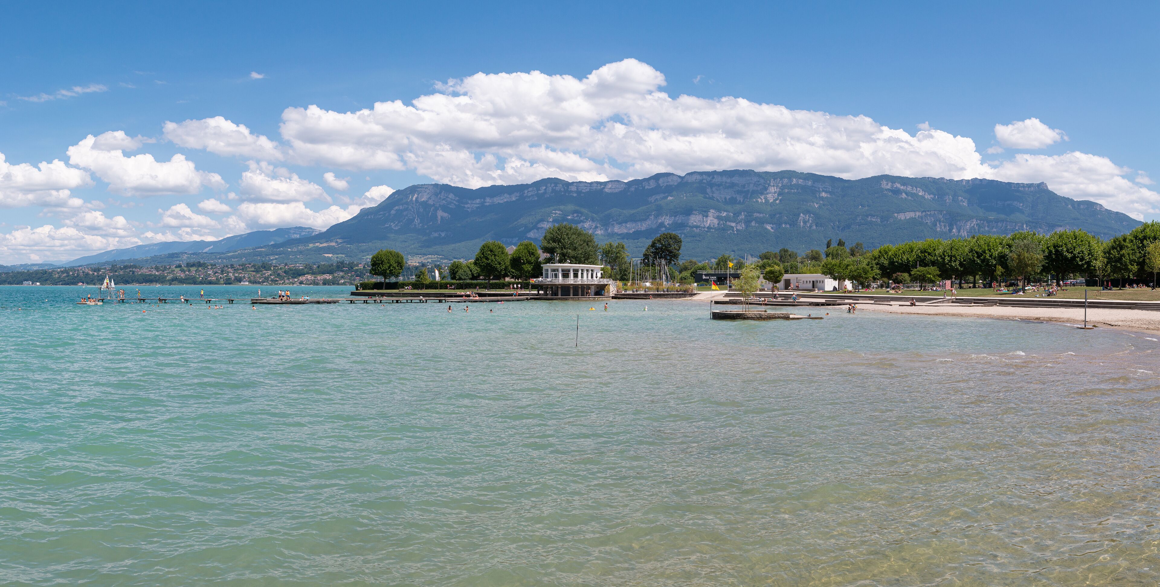 Plage du Bourget-du-Lac, lac du Bourget, Savoie