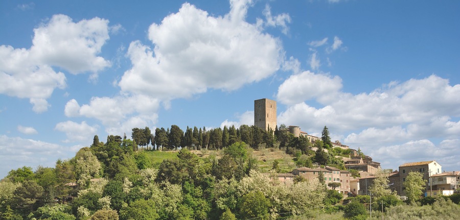 das Bergdorf Montecatini Val di Cecina nahe Volterra in der Toskana,Italien