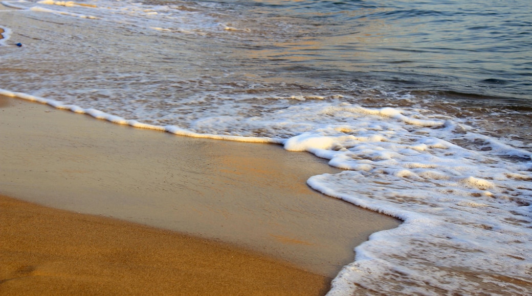 waves on the beach - tunisia rafraf-