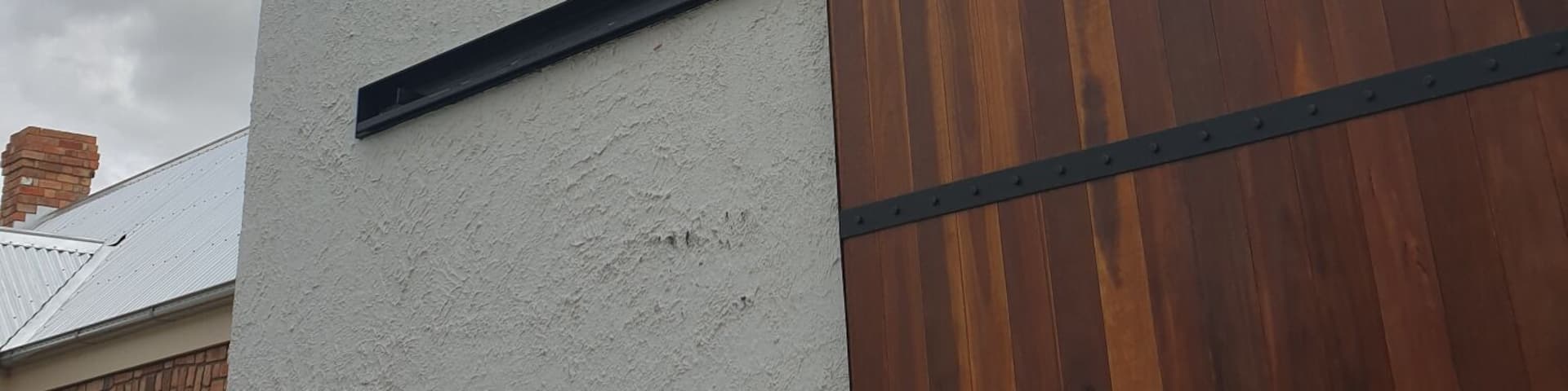 Did not expect to find a city-quality place to eat in the middle of rural Victoria.
If for any reason you find yourself somewhere up north and in need of food, this is worth the detour. The restaurant backs onto a lake, giving you a great view and chill vibes as you eat your burger/pizza/pastrami/cheesy chips in gravy.
I loved the bacon mac & cheese, 100% would make the drive back for that alone.