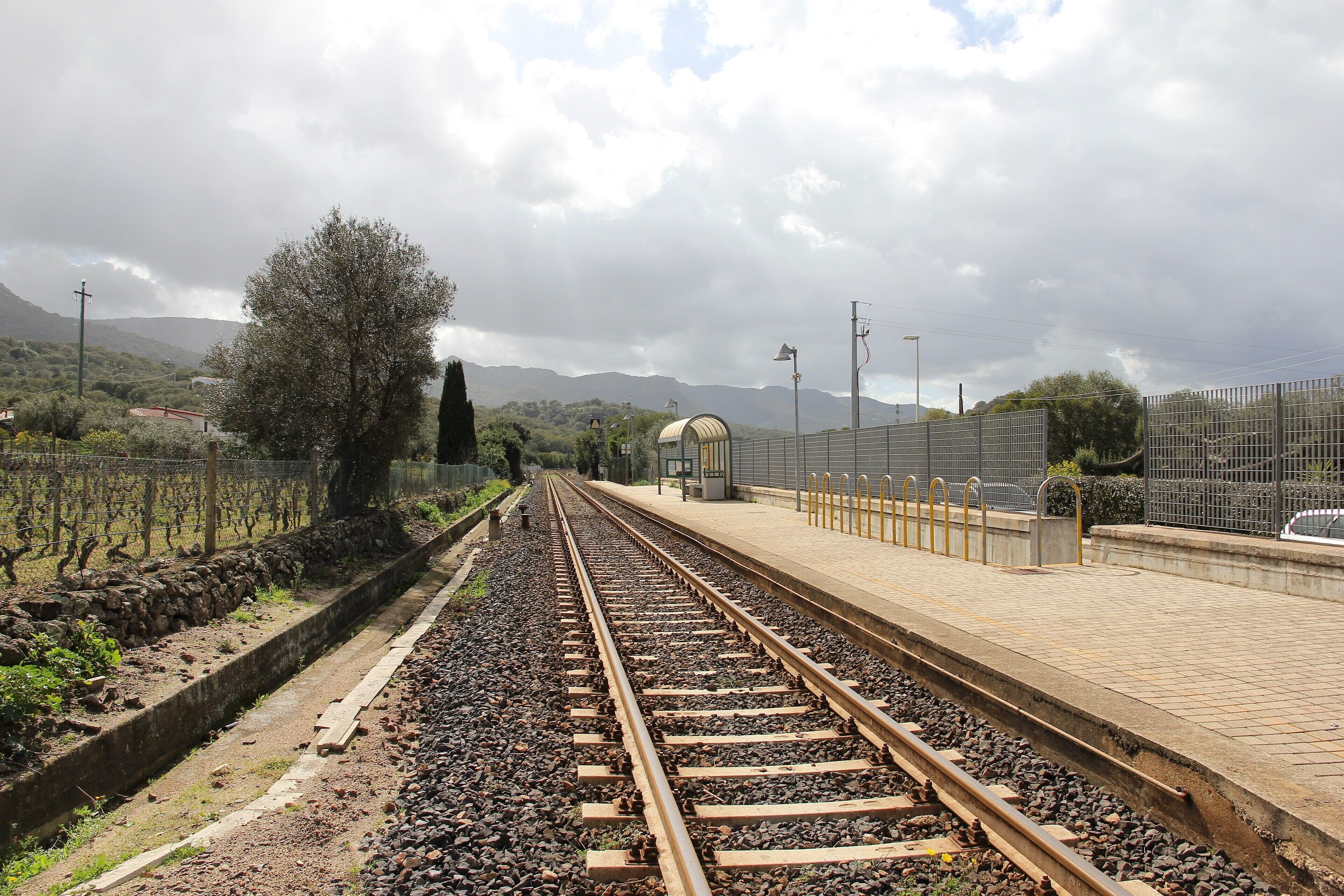 Monti, stazione ferroviaria di Su Canale