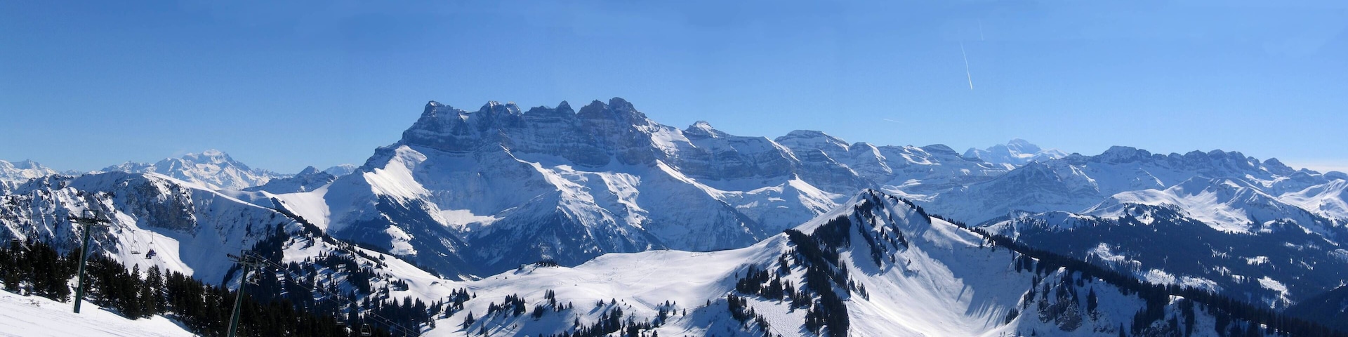 partial panorama from Morclan February 2009