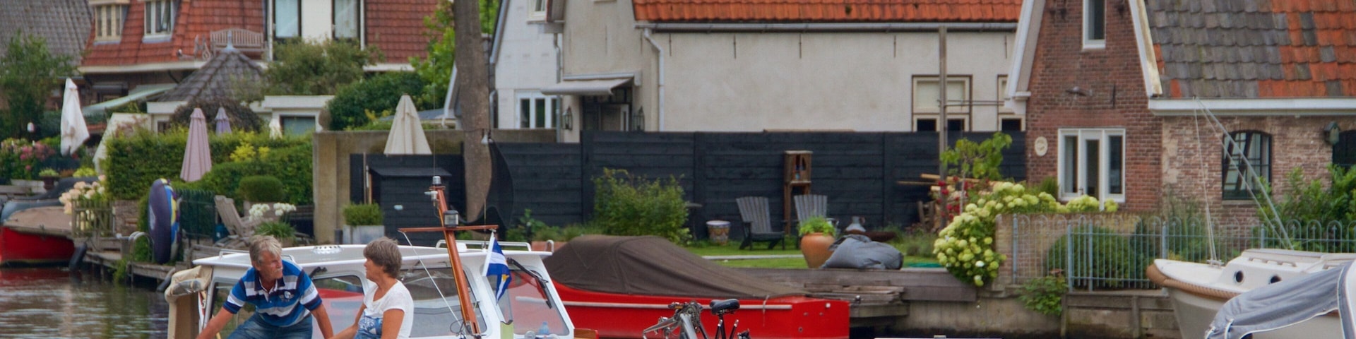 Breukelen which includes a small town or village, boating and a lake or waterhole