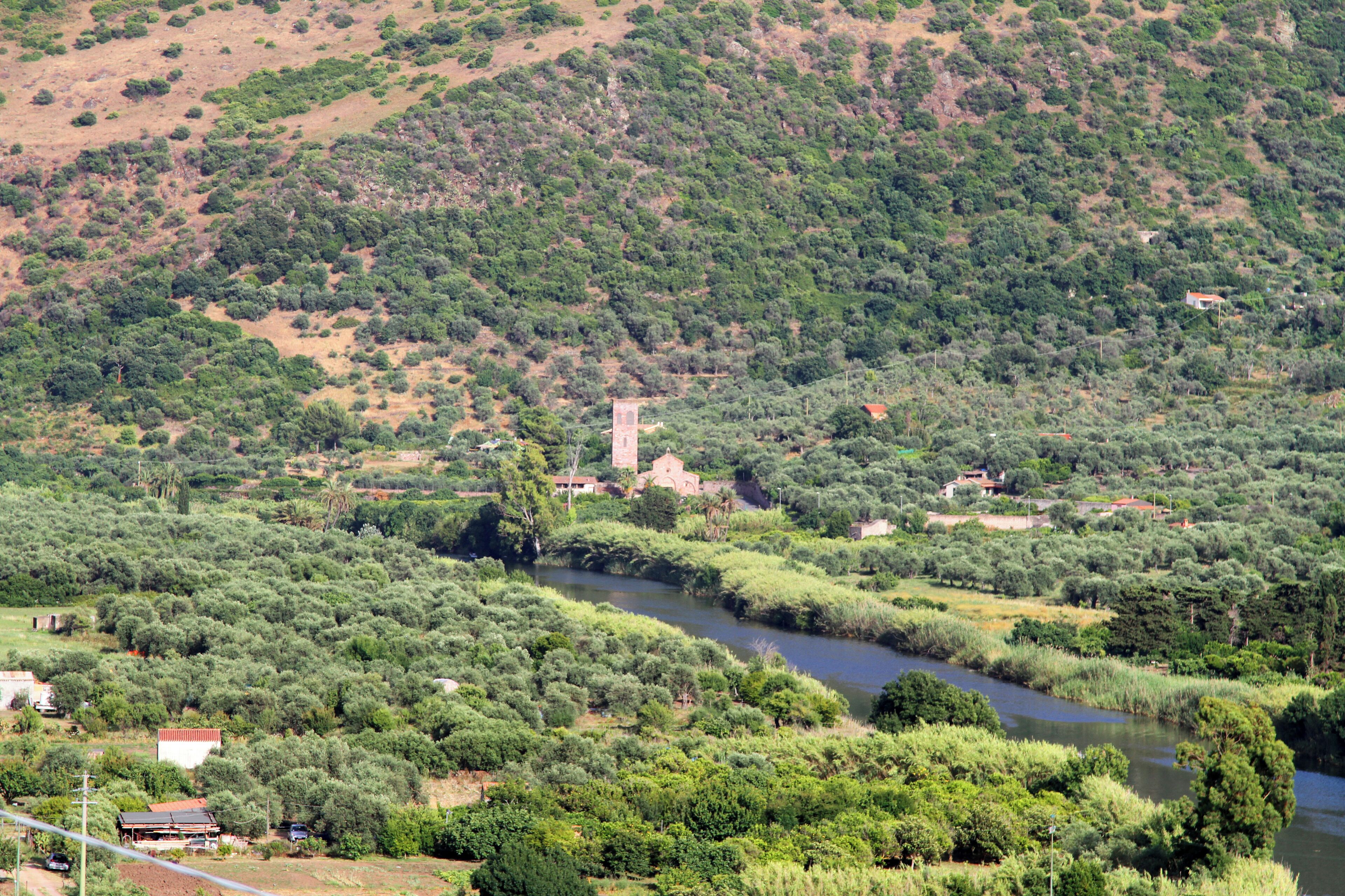 Chiesa di San Pietro extra Muros vista da Bosa.