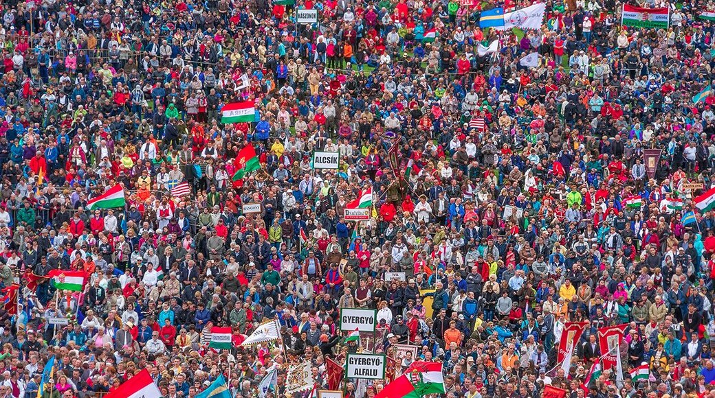 Sumuleu Ciuc pilgrimage is the largest in southern Europe with pilgrims numbering up to 250,000. #alwayswanderlust
Read more: http://www.alwayswanderlust.com/a-pilgrimage-in-harghitas-csiksomlyo/