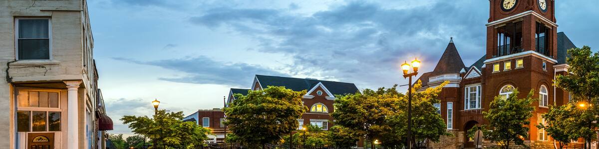 Panoramic view of town square in Dallas, Georgia, after sunset
