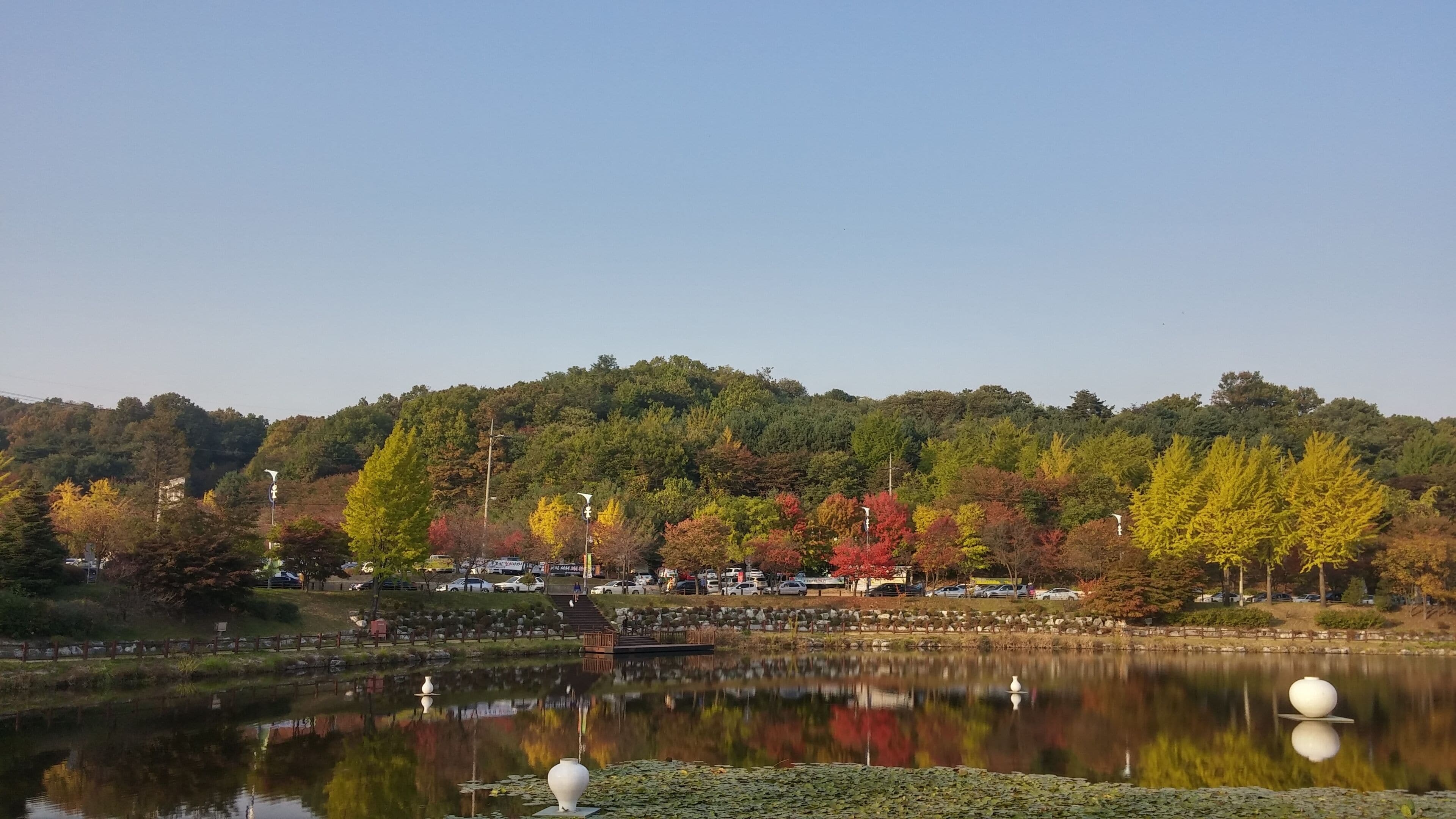 F-스톱 F/2.4 노출시간 1/20초 IOS감도 ISO-50 해상도 4160 x 2340