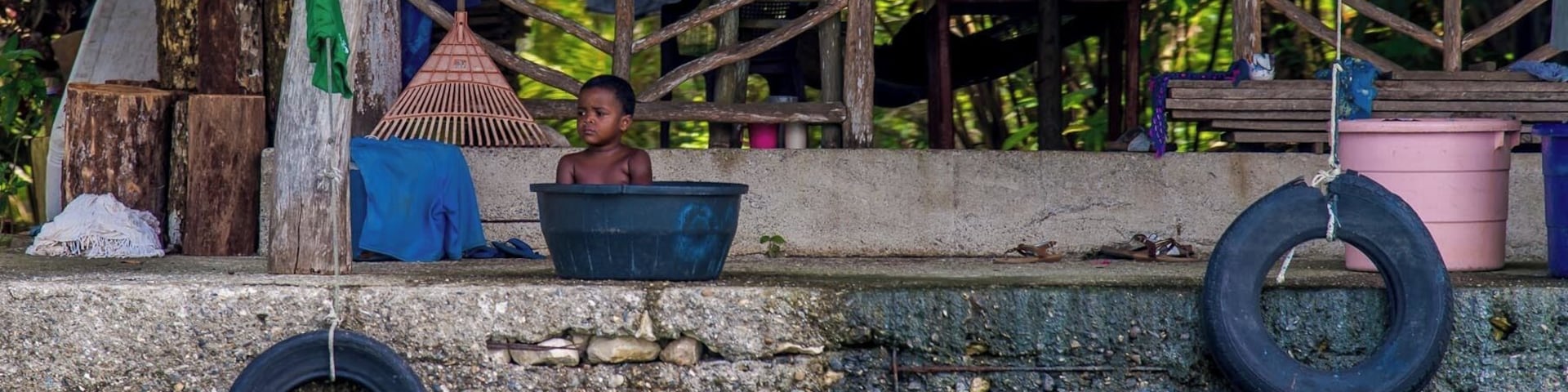 A great short-cut from Guatemala to Belize. I blogged about this nice trip (in German). http://www.aconcagua.de/der-rio-dulce-the-scenic-abkuerzung-nach-belize/