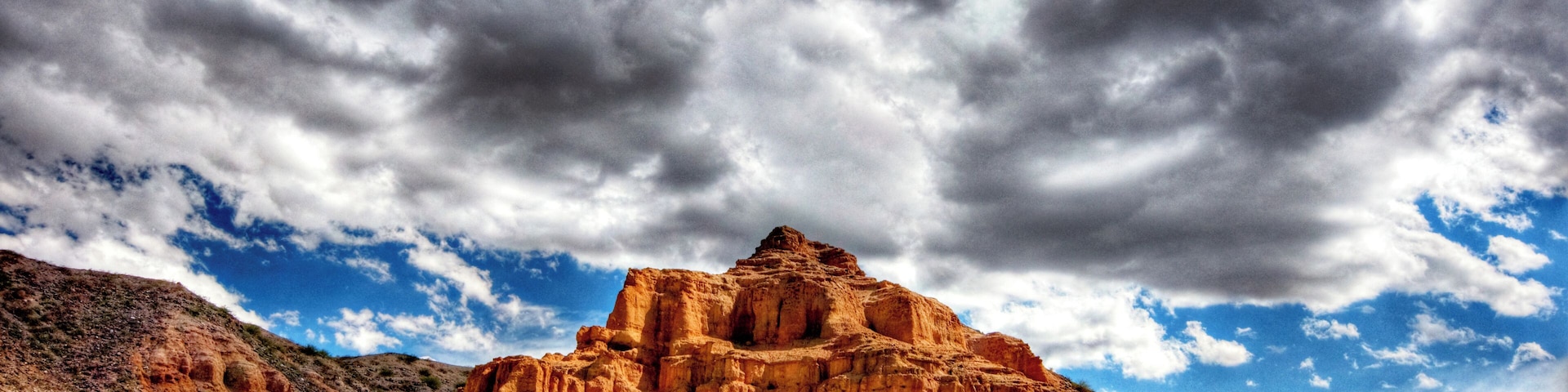 CalchaquÌÎ_ Valleys - Valles CalchaquÌÎ_es - near Cafayate (Argentina)