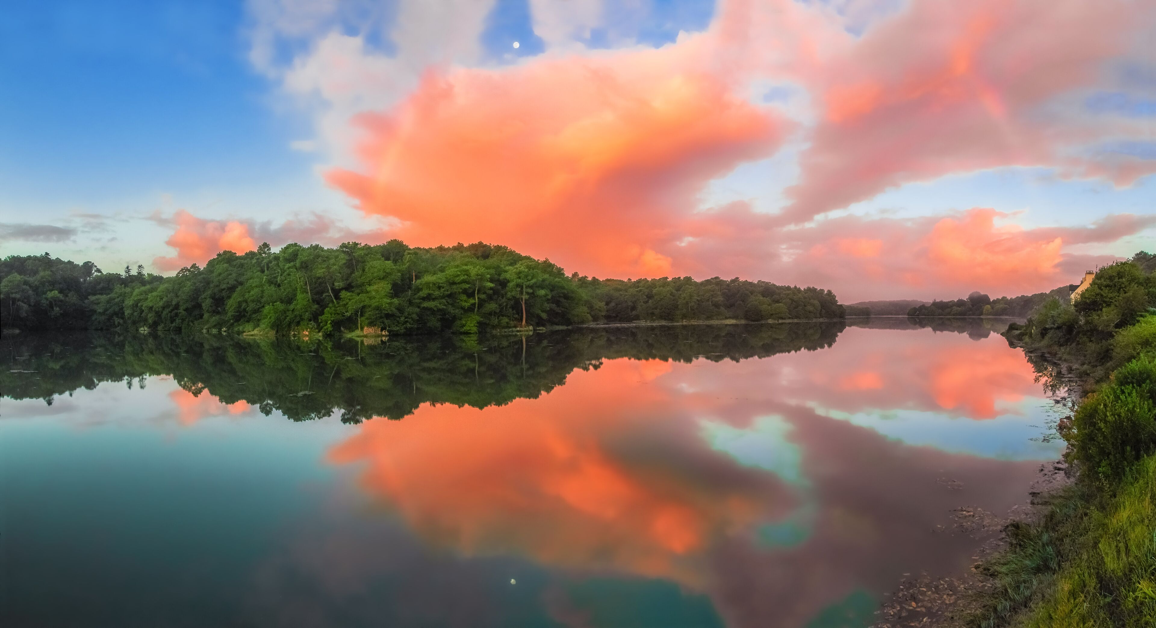 Bretagne Finistère Belon entre Riec sur Belon et Moelan sur Mer - Brittany Finistère Belon between Riec sur Belon and Moelan sur Mer