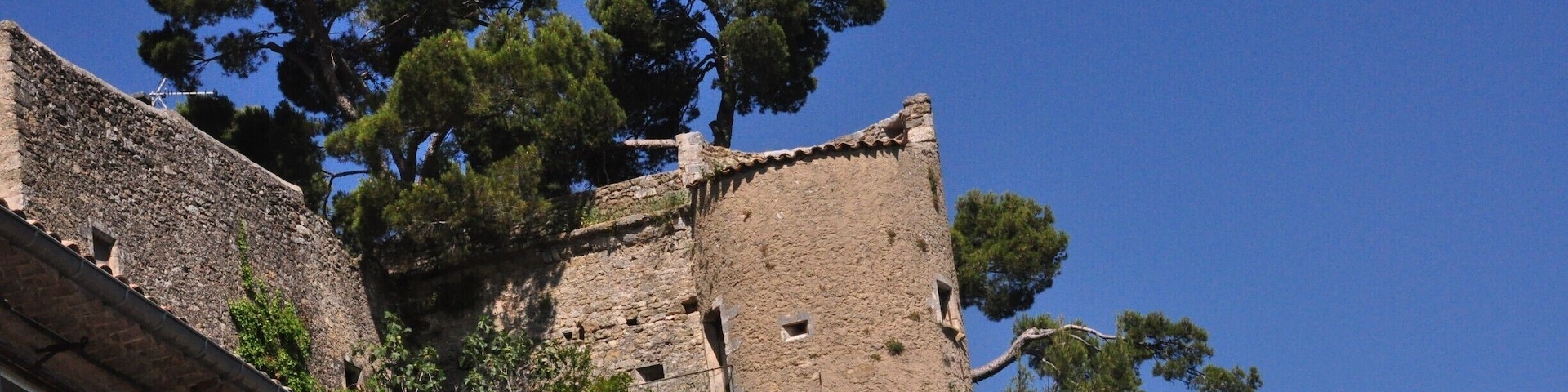 We visited Menerbes on market day, but could still find quiet spots to contemplate this lovely village and its views.