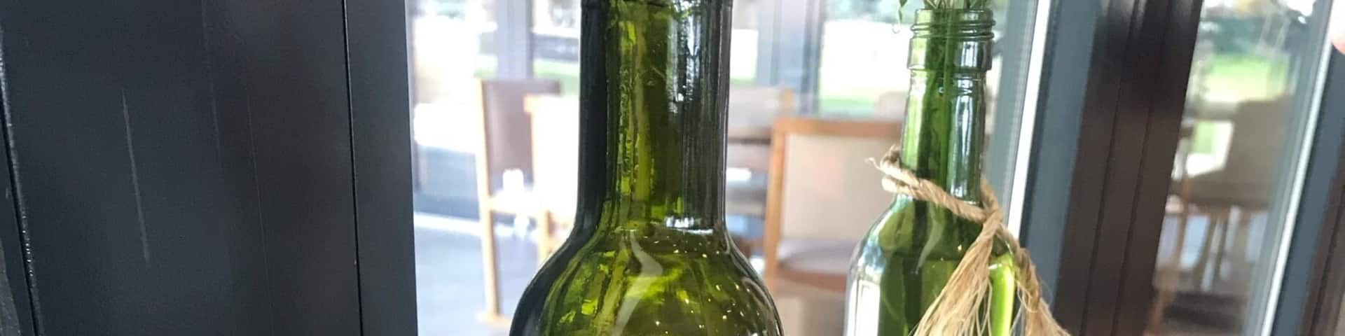 The most incredible meal I’ve had in years! Three courses, menu options, and individual wine pairings for each option. Service, food, and their own olive oil (grown and processed on premises) all matched the caliber of the wine served at this vineyard.